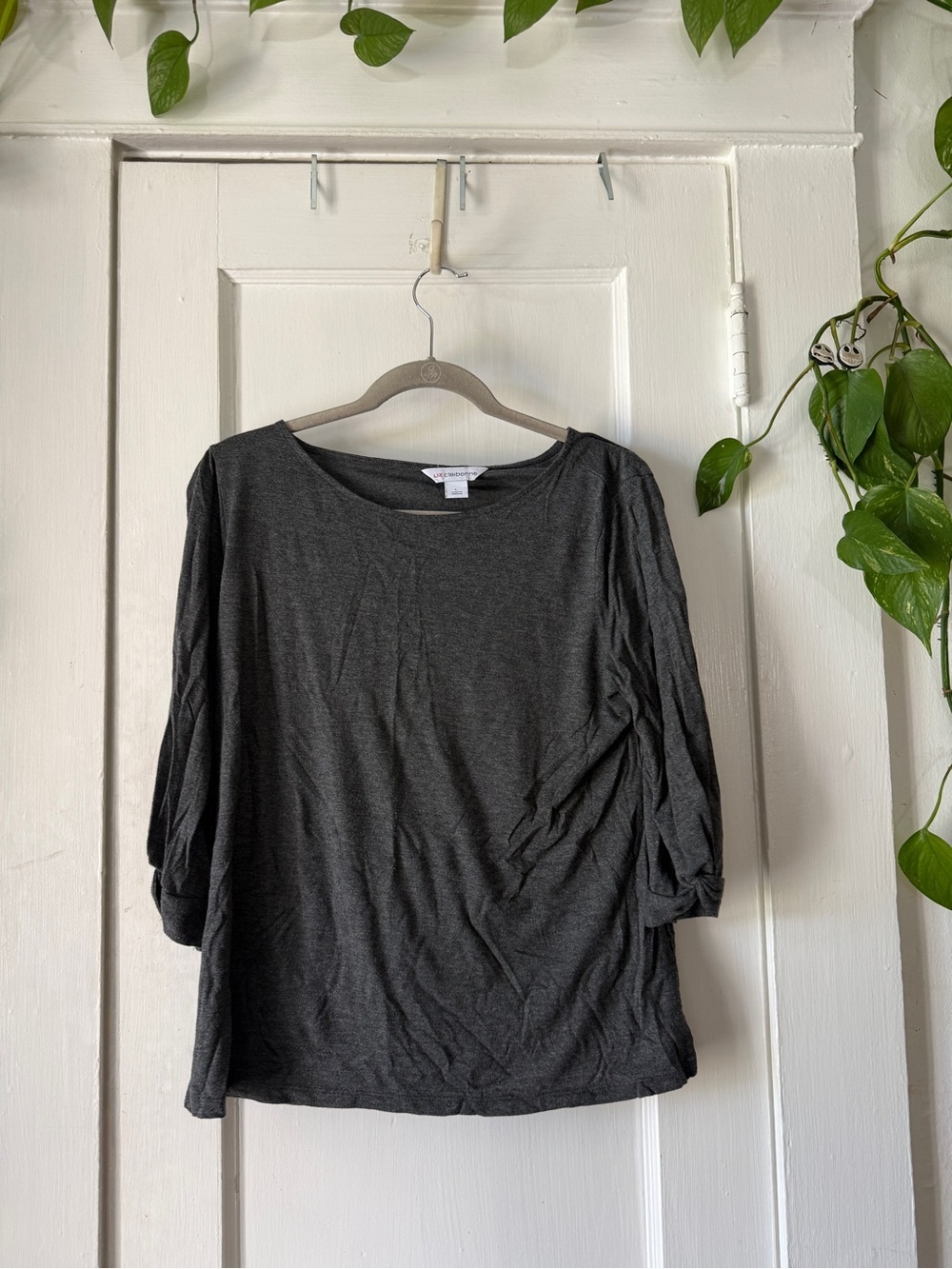 Liz Claiborne Charcoal Gray Long Sleeve Tee